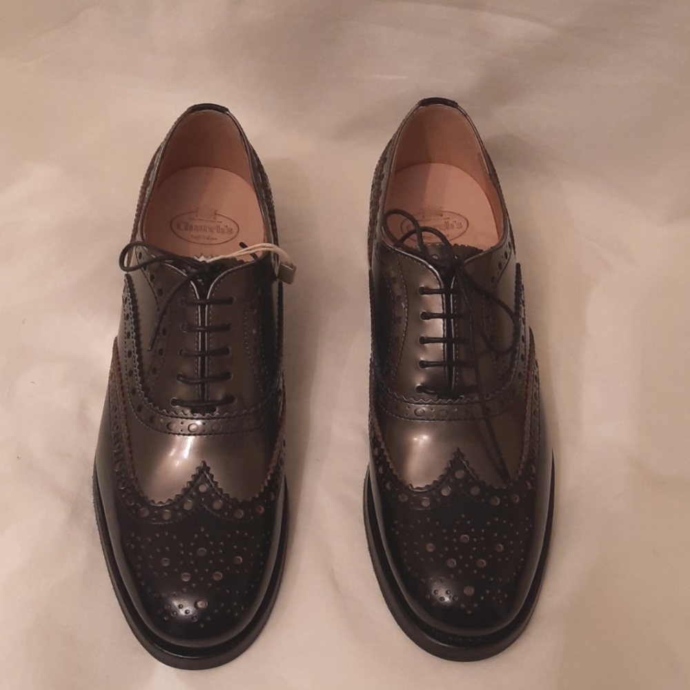 NIB CHURCH'S Burwood lace up brogue shoes. Size 36.